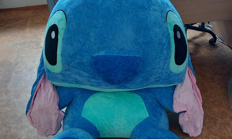 zadržená hračka - velký plyšák